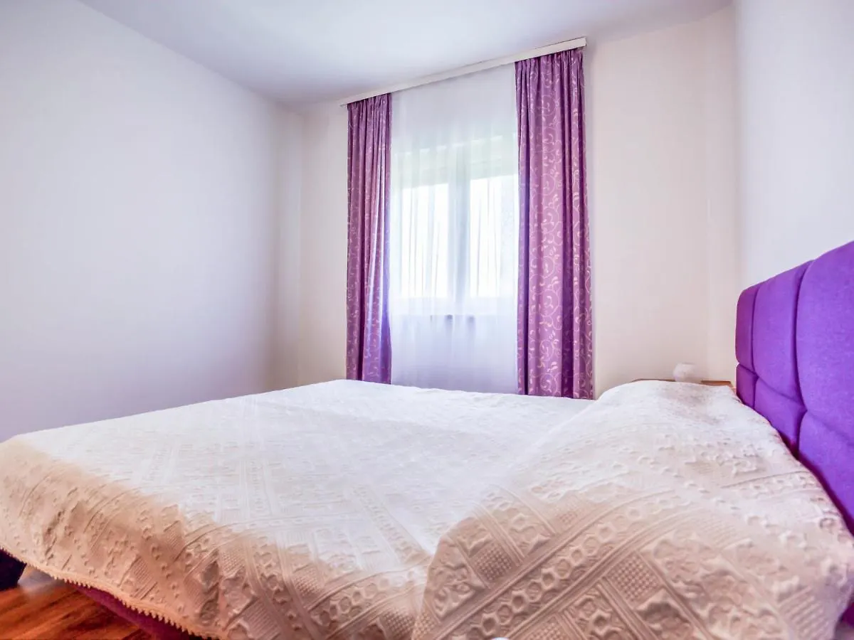 Apartment File-2 By Interhome زامبراتيجا